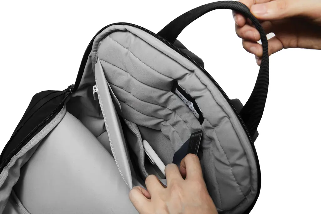 XD Design Soft ruksak P706.30 black-28