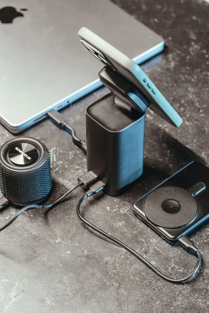 Urban Vitamin Power bank 15.000mAh P322.77 grey-8 Urban Vitamin Power bank 15.000mAh P322.77 grey-8