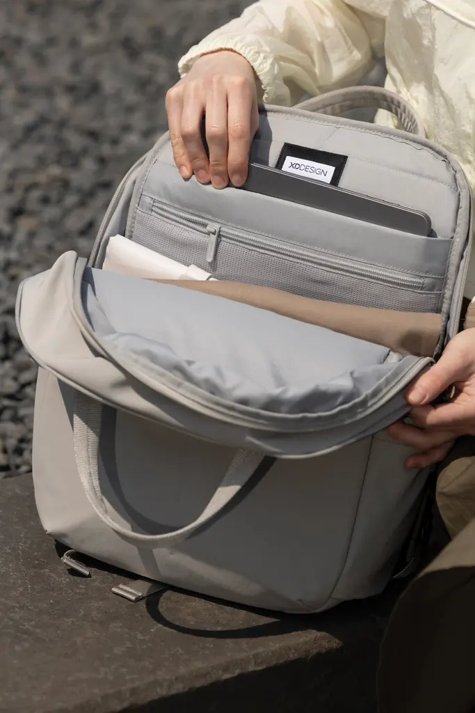 XD Design Soft ruksak P706.30 grey-16