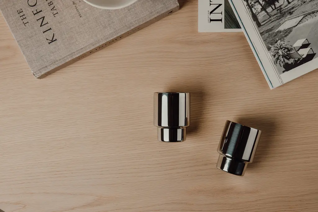 VINGA Nagano set šalica V43205 reflecting-5