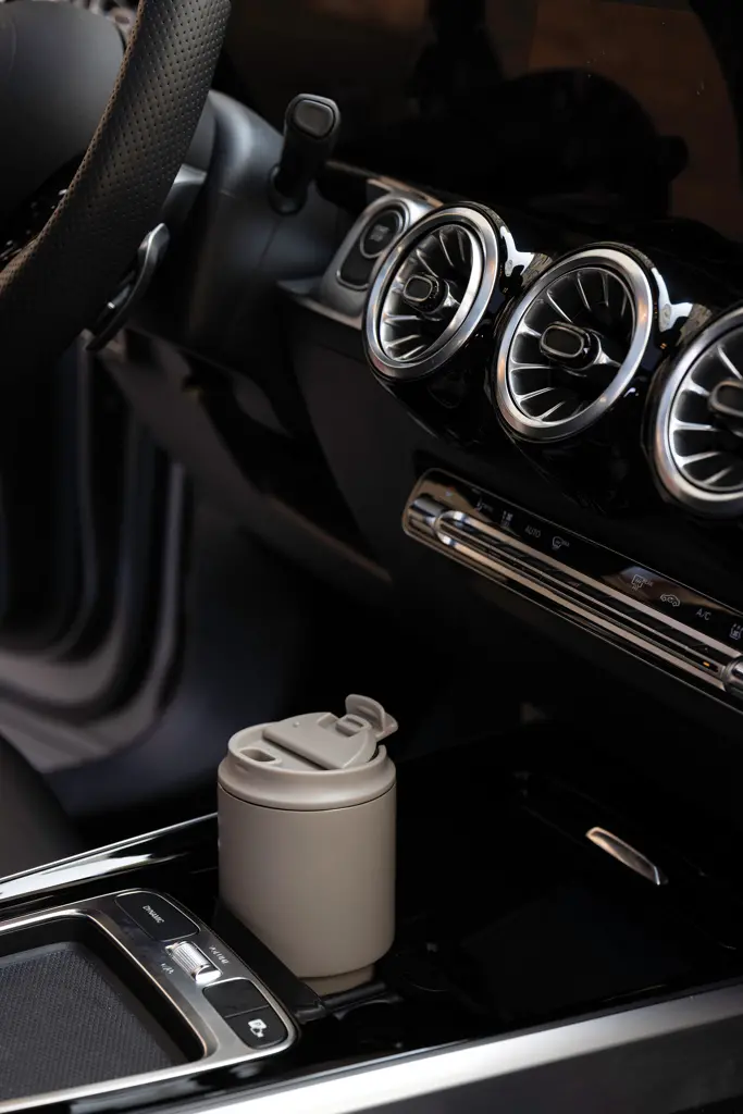 VINGA Nagano šalica  to-go 350 ML V43206 greige-9