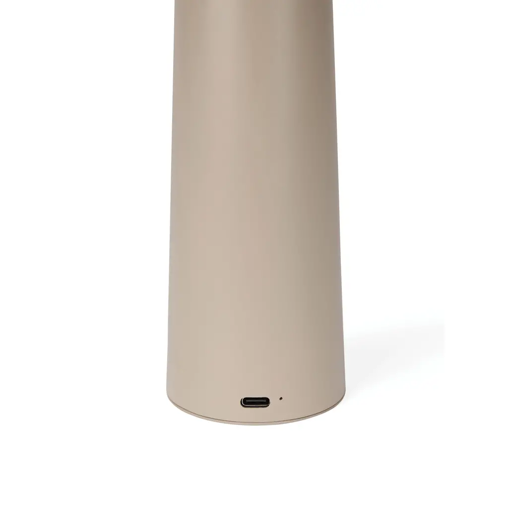 VINGA Avery stolna lampa V51304 greige-3