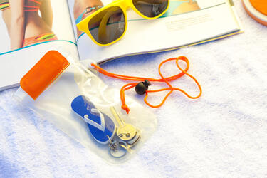 Vodootporna torbica za mobitel Wapro AP731546 orange 95×230 mm-1