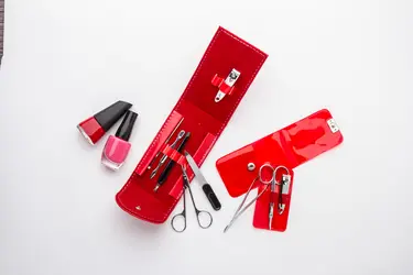 Set za manikuru Missy AP807209 red-4