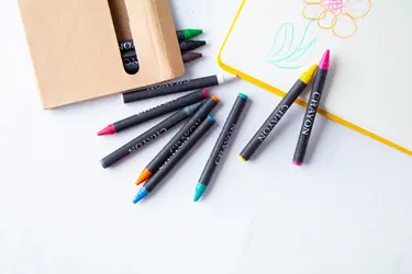 Set od 12 pastela Lola AP808505 black-3