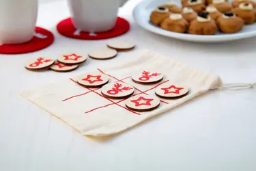 Igra križić kružić OXO Xmas AP716432 natural-2