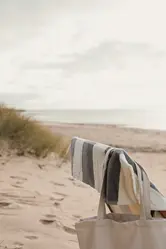 VINGA Valmer ručnik za plažu V8062 grey-5