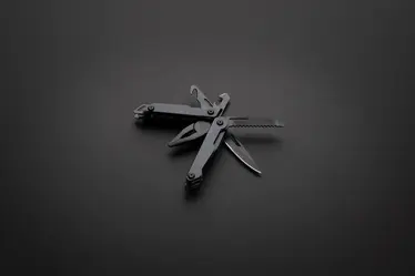 višenamjenski alat s kliještima Gear X P221.25 black-10