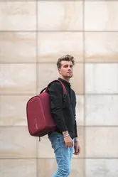 Ruksak Bobby Hero Regular sa zaštitom od krađe P705.29 red-20