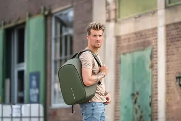Ruksak Bobby Hero Regular sa zaštitom od krađe P705.29 green-20