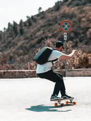 Ruksak Bobby Hero Small sa zaštitom od krađe P705.70 black-22