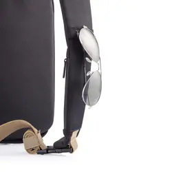 Ruksak Bobby Sling P705.78 black-8