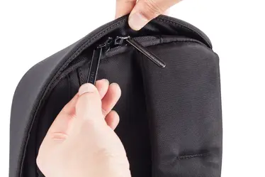 Ruksak Bobby Sling P705.78 black-10
