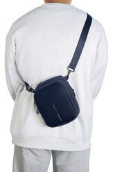 Torbica za rame Boxy Sling P705.95 navy-17