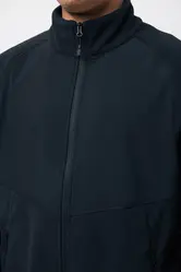 Iqoniq Talung mikroflis od recikliranog poliestera se zatvara T9603 black 4XL-28