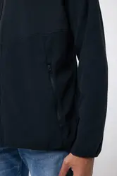Iqoniq Talung mikroflis od recikliranog poliestera se zatvara T9603 black 4XL-32