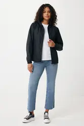 Iqoniq Logan lagana jakna od recikliranog poliestera T9701 black 4XL-16