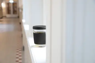 Čaša sa silikonskim poklopcem i navlakom, 360 ml Ukiyo P432.70 black-7