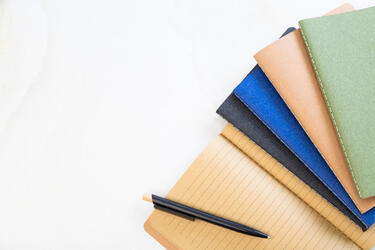 Rokovnik Crofty A5 AP808208 black 140×210×8 mm-4