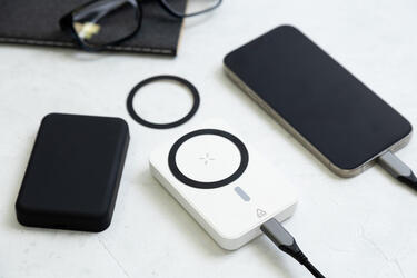 power bank Rabobank Mag AP864064 black 64×98×16 mm-3