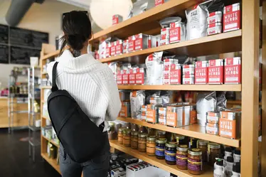 Renew AWARE™ torbica 100805 black-22